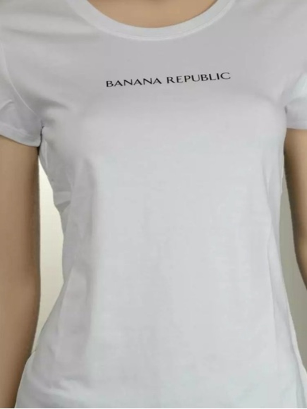 Banana Republic White Center Logo Baby Tee Graphic Shirt S fits XS
